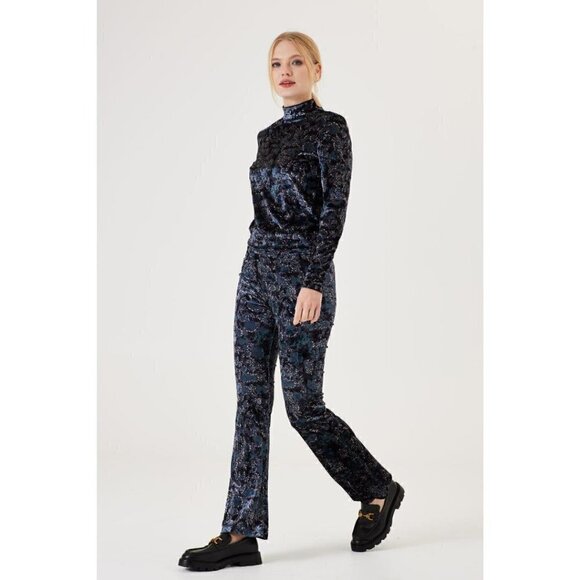 NWT GARCIA Velvet Floral Midnight Print Pants - Picture 4 of 11